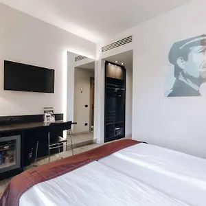 **** Hotel Continental Italie